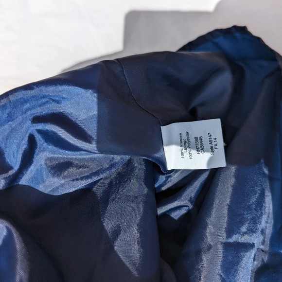 J Crew Navy Blue w. White Heart Print Tank Top Woman's Size 2 - Picture 7 of 8